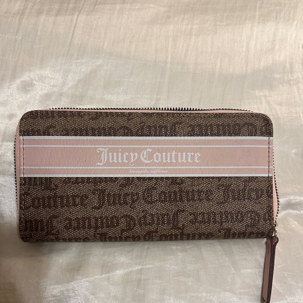 Juicy Couture Brown and Pink Zip Wallet